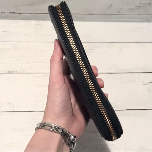 GUESS | Black Wallet - Picture 3 of 4